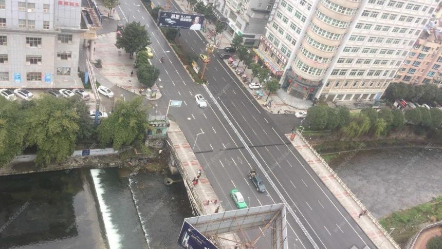 港湾丽都都匀市75.5万元二手房出售信息4室2厅2卫171.