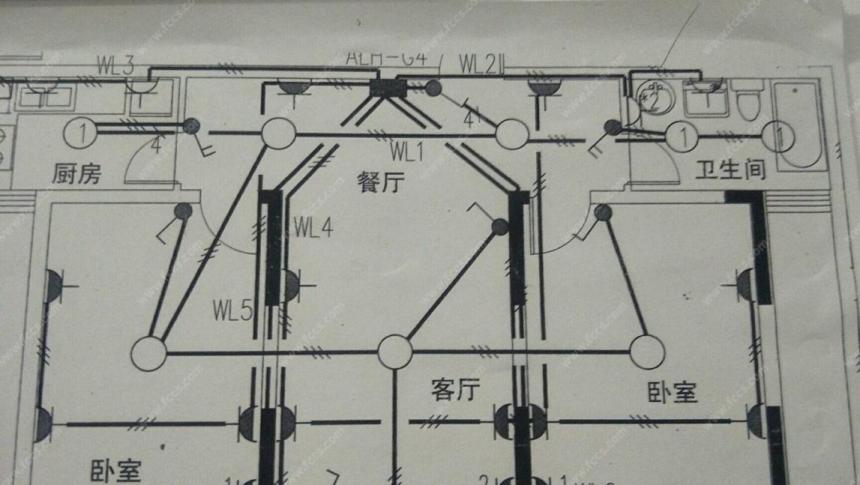 新城香溢紫郡三室一厅一卫968平方出售195万