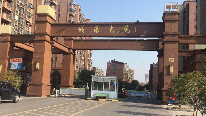 龙启城南大院靖江78.